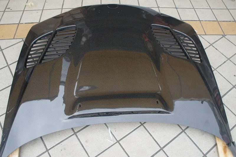 New Carbon Fiber Front Hood with Honeycomb Design for 3 Series E46 (Black) Four-Door Models